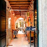 Boutique House Forty-four