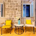 Πανσιόν Boutique House Forty-four