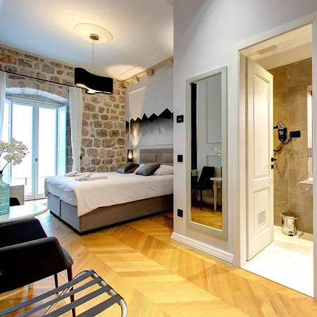 Boutique House Forty-four