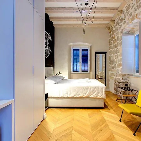 Boutique House Forty-four 게스트하우스 4*