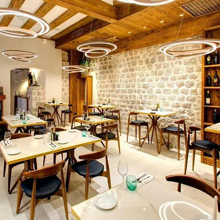 Boutique House Forty-four
