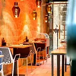 Boutique House Forty-four