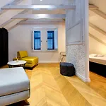 Boutique House Forty-four Konukevi 4*